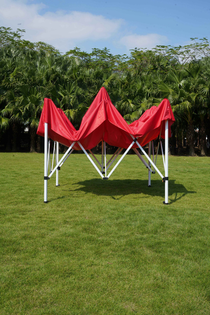 เหล็กที่กำหนดเองขนาด 10x10 ฟุตป๊อปอัพเต็นท์โฆษณาเต็นท์หลังคาสำหรับงานแสดงสินค้าแสดงสินค้ากลางแจ้ง